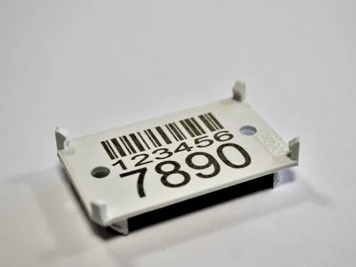 NANOVIS3 プラスチック部品刻印例